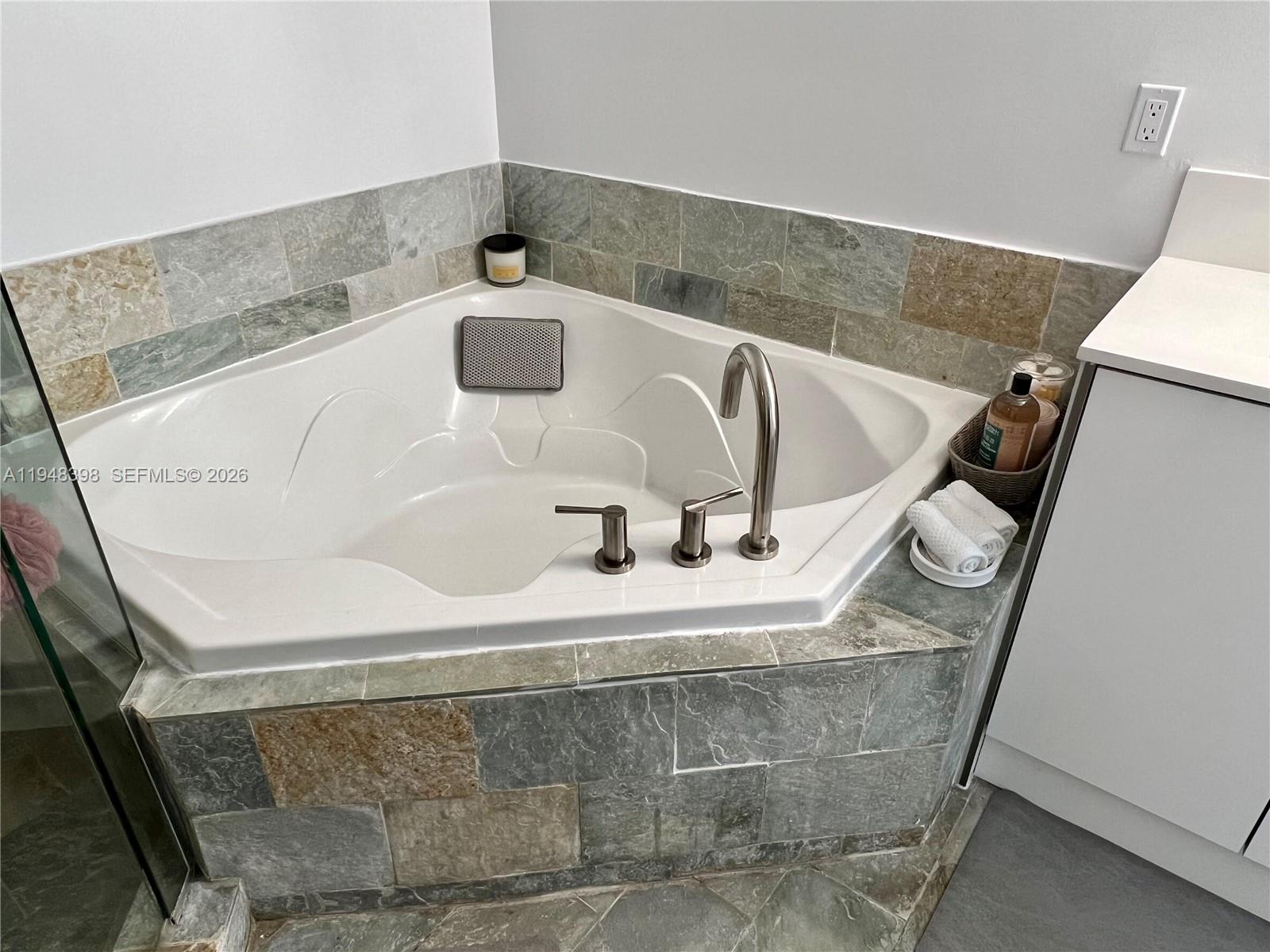 2681 North Flamingo Road, Unit 1806S Sunrise, FL 33323 - Photo 24 of 38