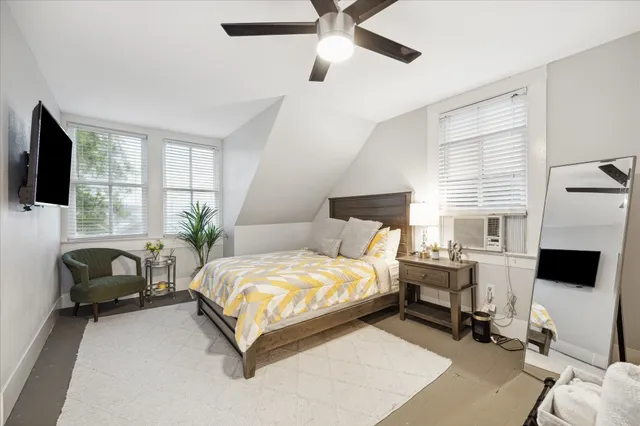 $675,000 | 1607 Avenue L, Galveston, TX 77550