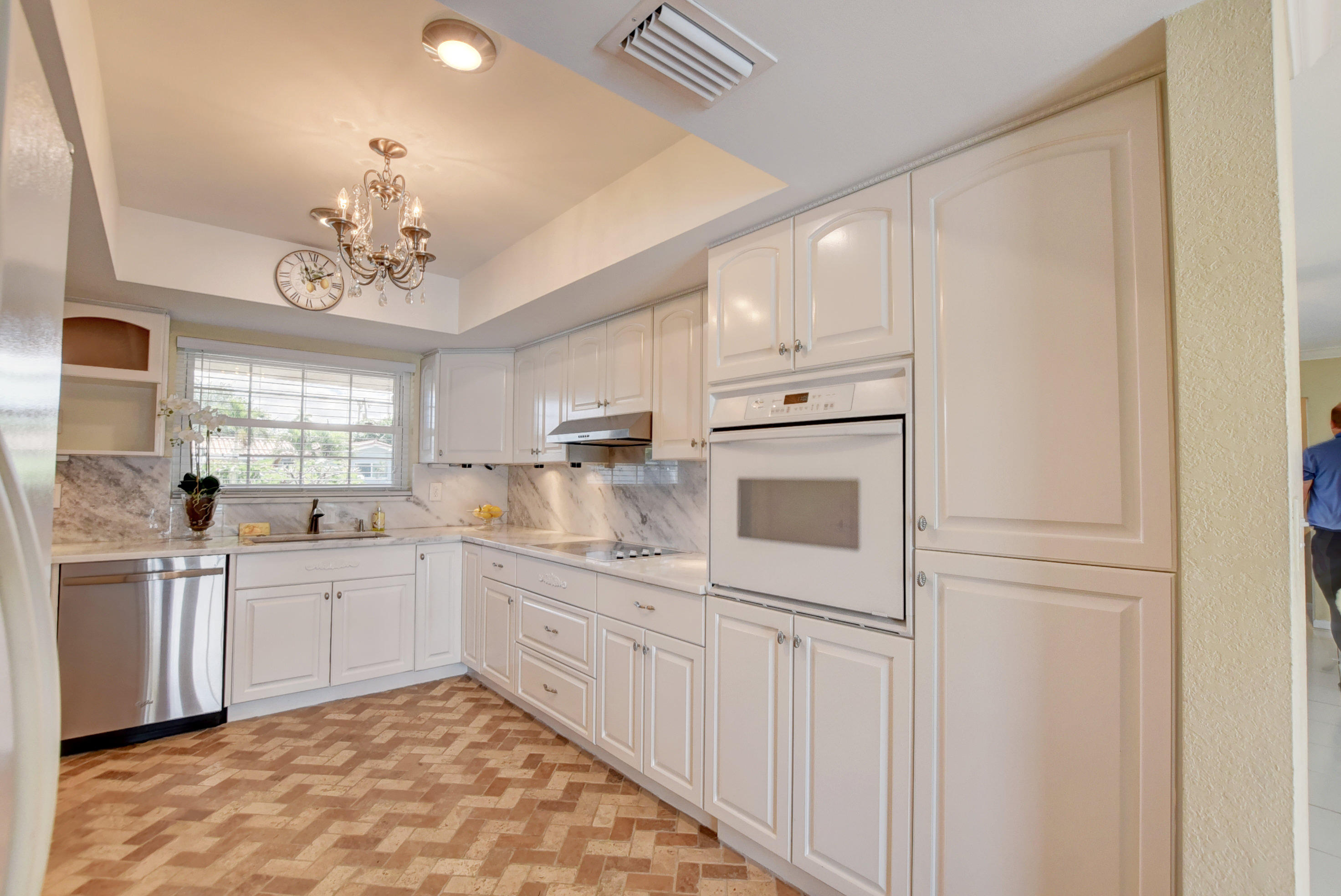 27 Southwest 9th Avenue Boca Raton, FL 33486 - Photo 14 of 55 Updated kitchen