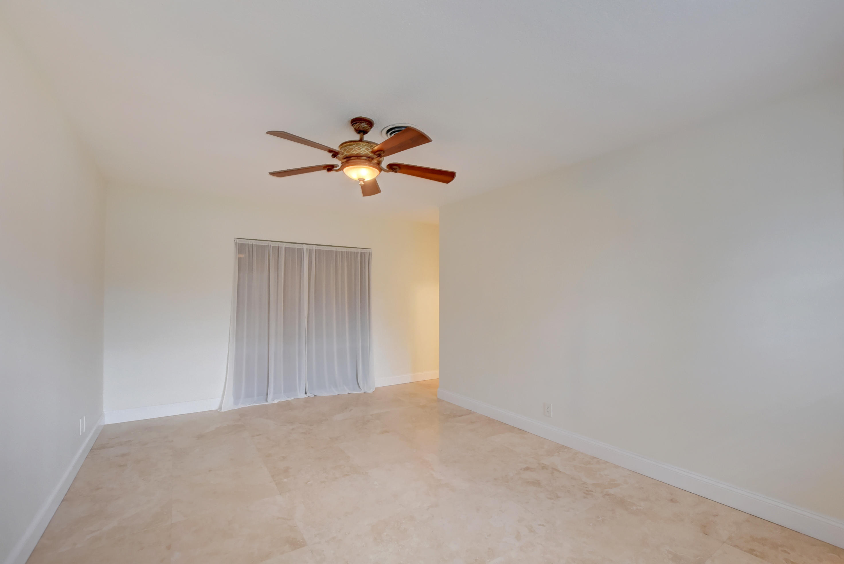 27 Southwest 9th Avenue Boca Raton, FL 33486 - Photo 19 of 55 Master bedroom