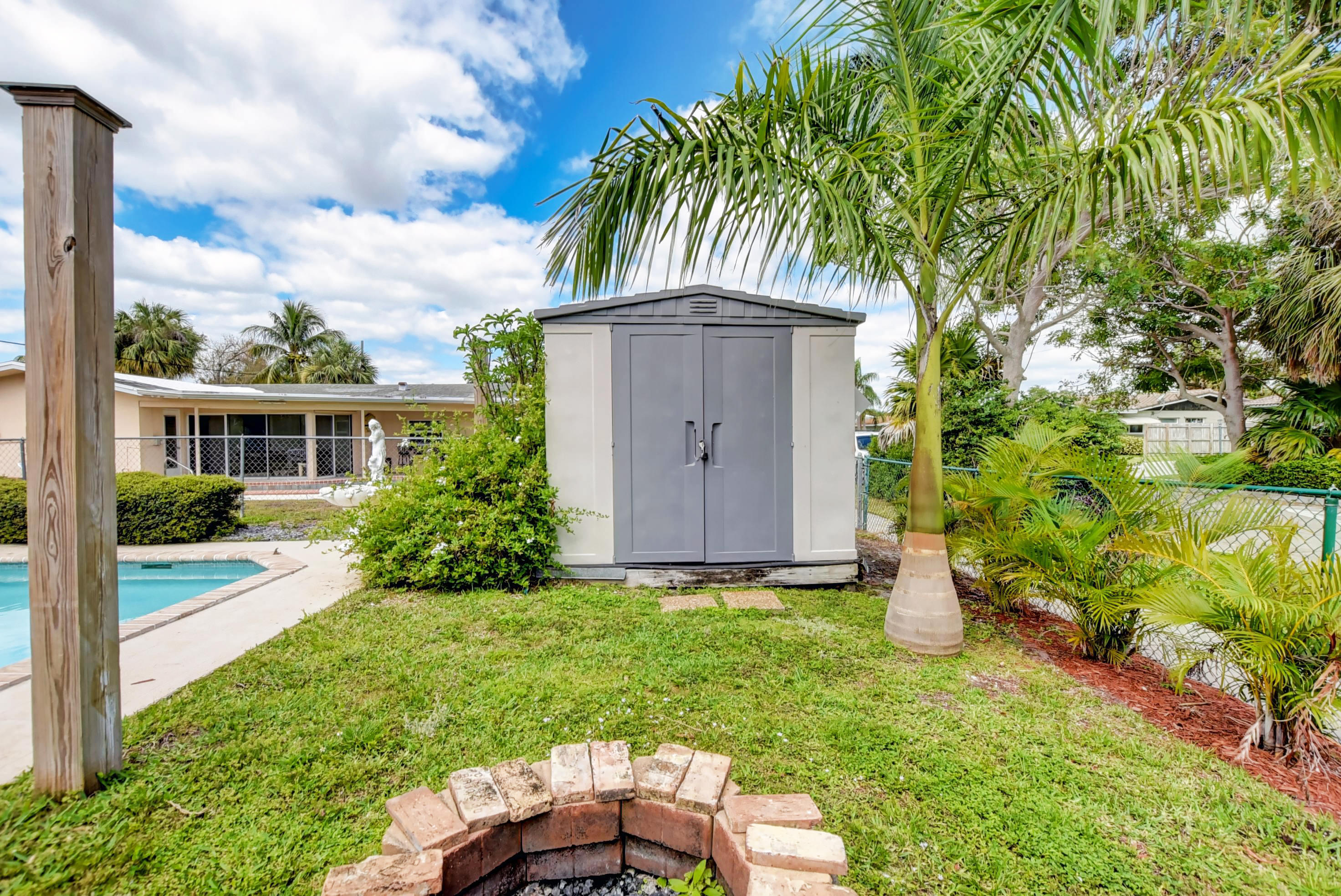 27 Southwest 9th Avenue Boca Raton, FL 33486 - Photo 41 of 55 Shed