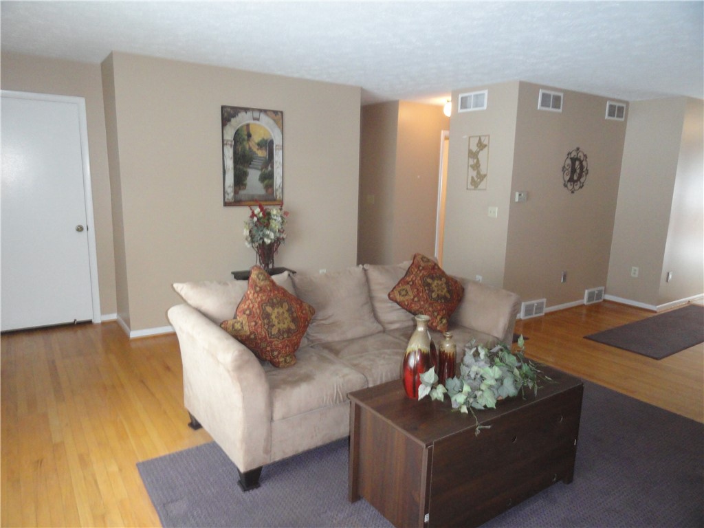 64 Greenway Boulevard Riga, NY 14428 - Photo 5 of 31