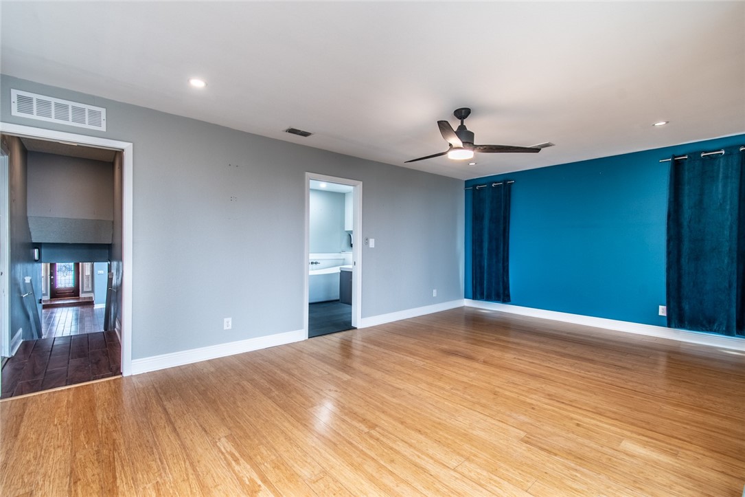 930 Waterview Street Portland, TX 78374 - Photo 12 of 38 a view of a livingroom with a chandelier fan