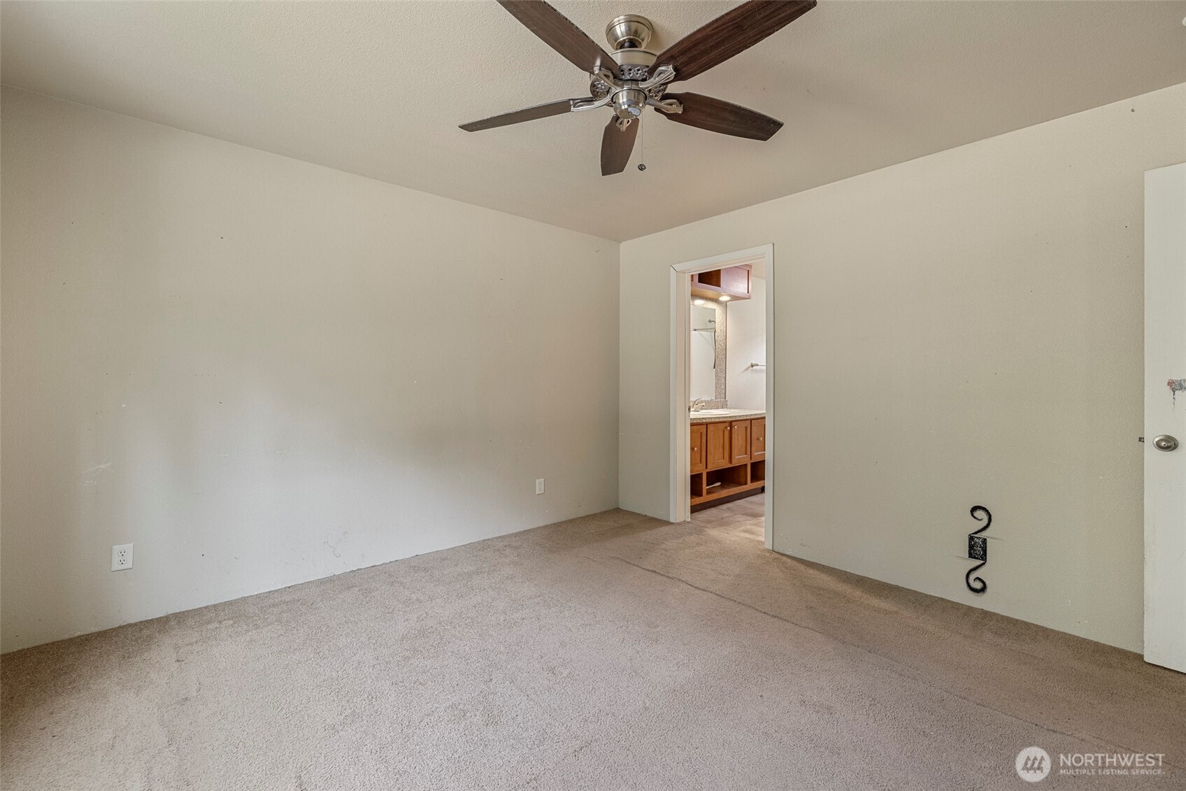 164 East Sleeper Road Oak Harbor, WA 98277 - Photo 14 of 23 Gallery Image 14