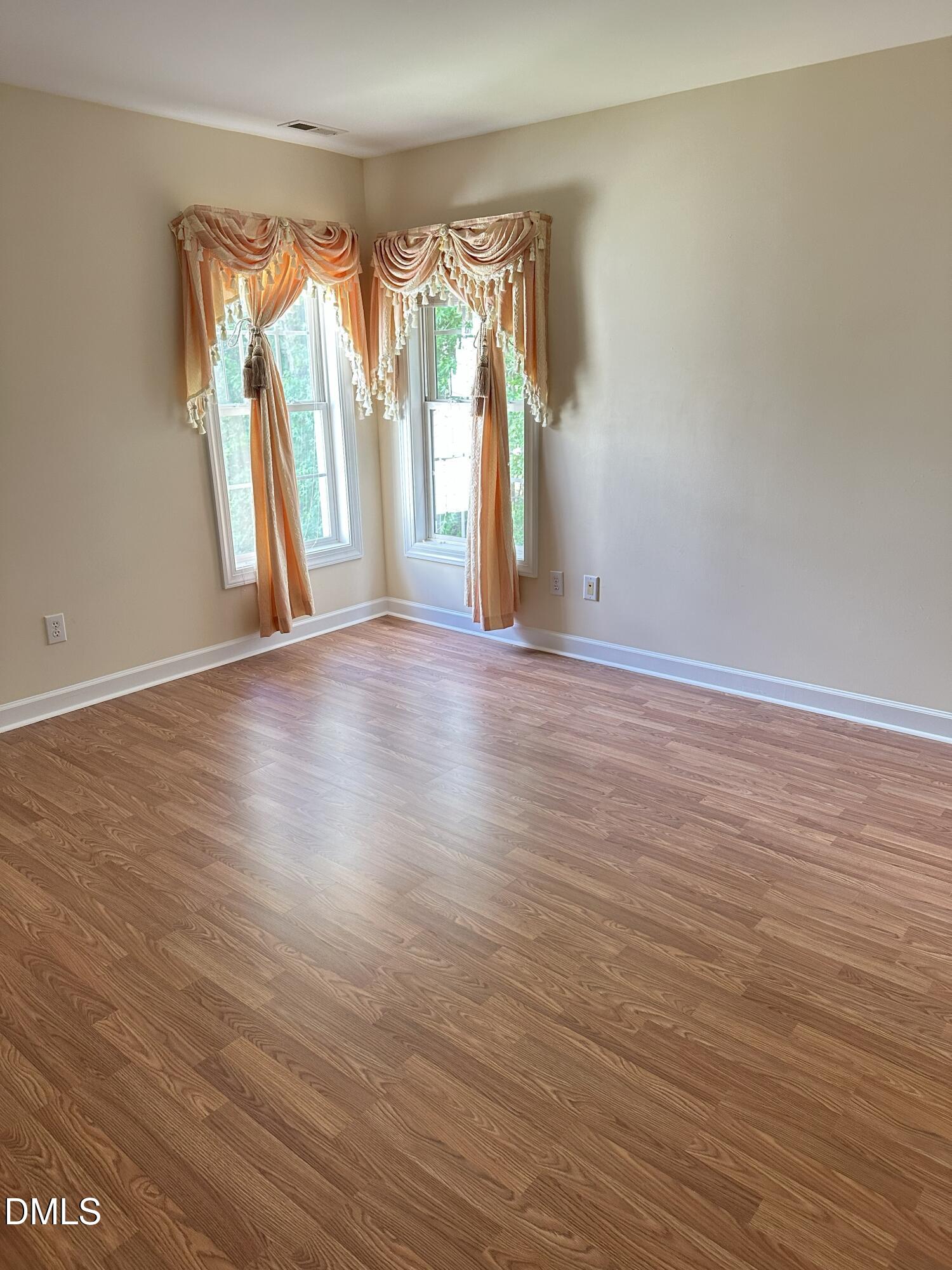 303 Rowe Road Chapel Hill, NC 27516 - Photo 12 of 21 bdrm44