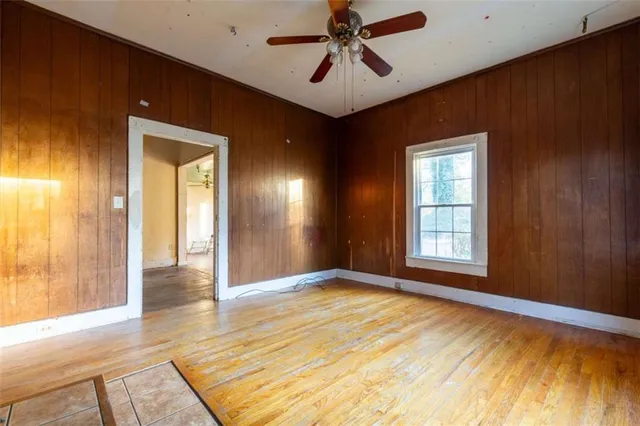 a view of an empty room and window