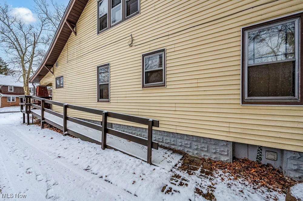 3114 Neosho Road Youngstown, OH 44511 - Photo 25 of 25 View of snow covered exterior