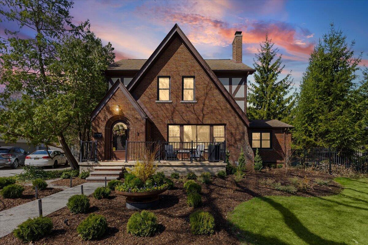 2656 Burnham Road Royal Oak, MI 48073 - Photo 1 of 63 1