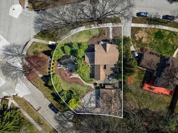 $850,000 | 2656 Burnham Road, Royal Oak, MI 48073