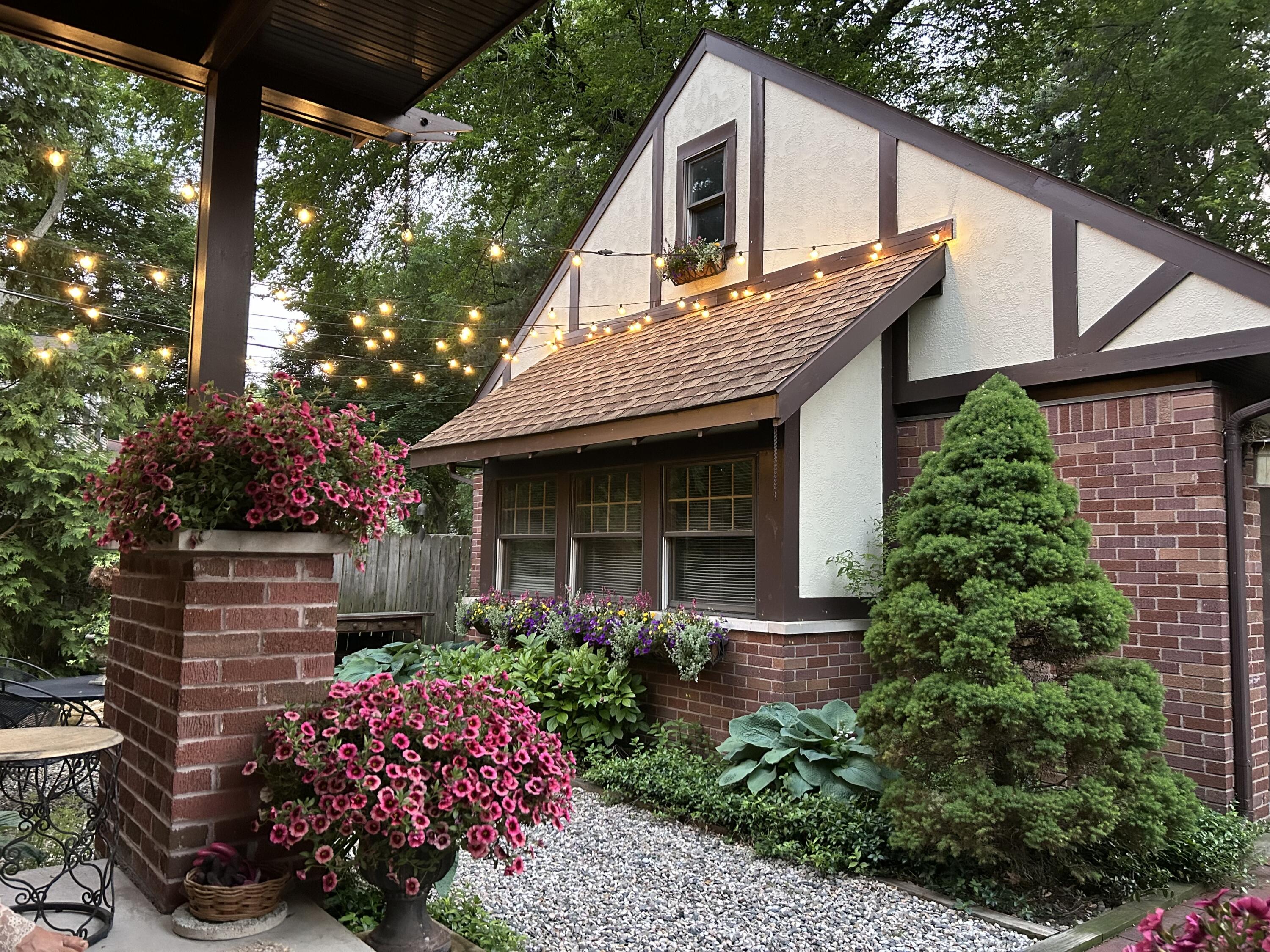 2656 Burnham Road Royal Oak, MI 48073 - Photo 53 of 63 another entertainment space