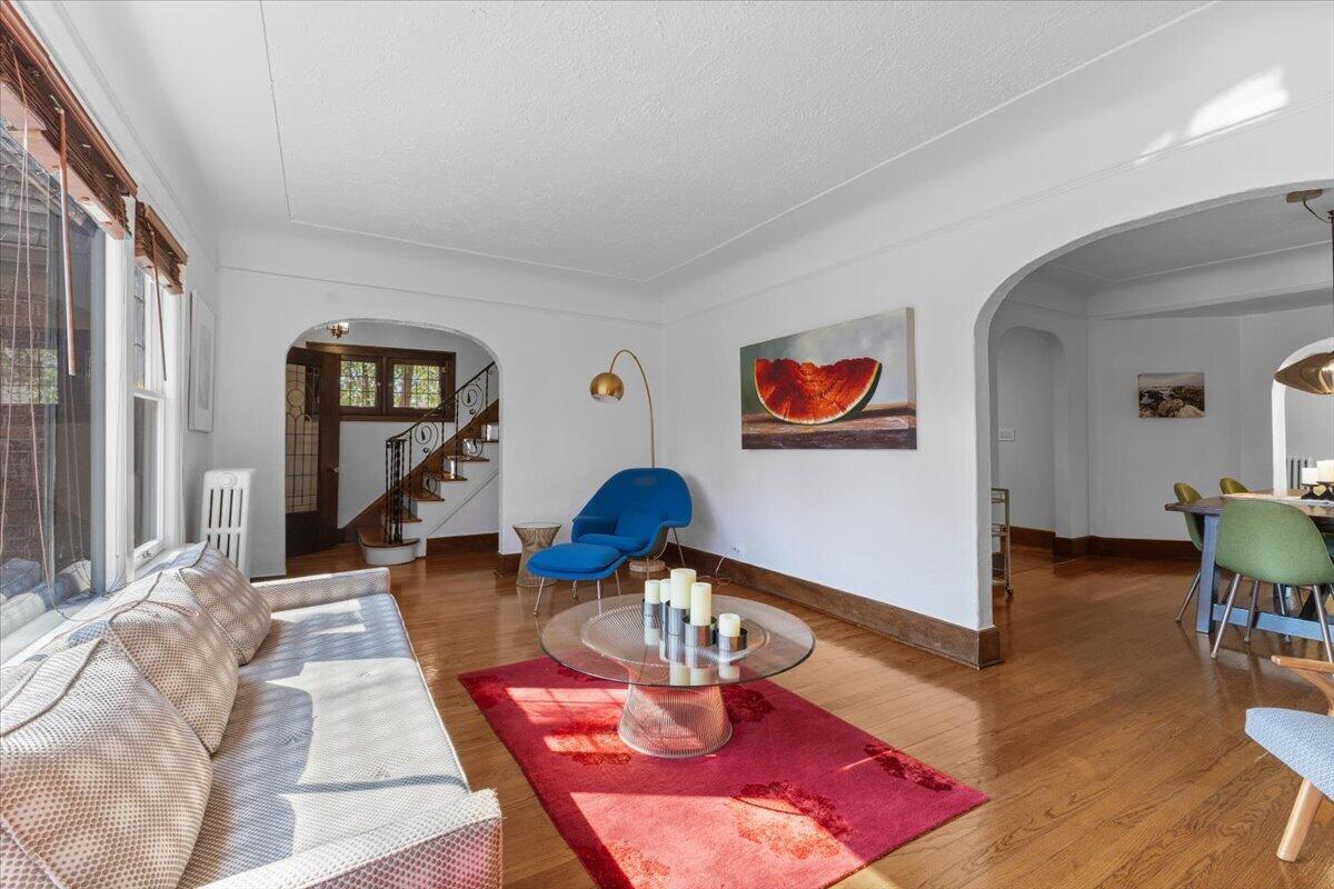 2656 Burnham Road Royal Oak, MI 48073 - Photo 9 of 63 Living