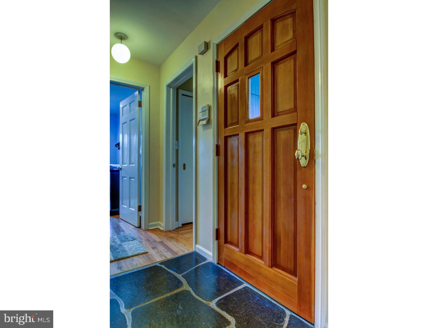 46 Titus Mill Road Pennington, NJ 08534 - Photo 3 of 25 Foyer