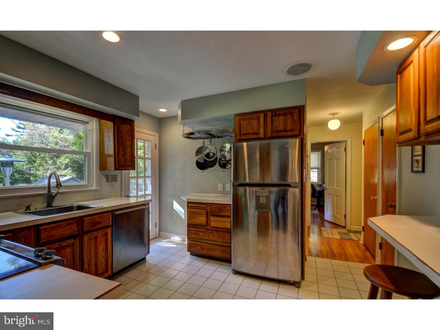 46 Titus Mill Road Pennington, NJ 08534 - Photo 8 of 25 Kitchen