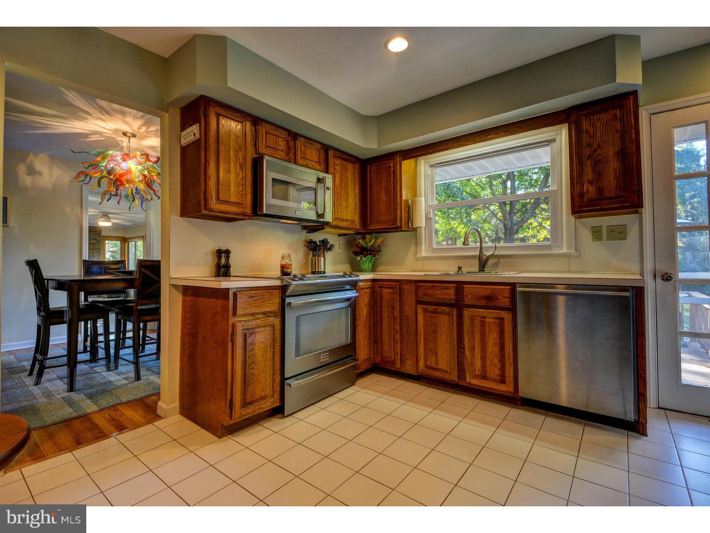 46 Titus Mill Road Pennington, NJ 08534 - Photo 9 of 25 Kitchen