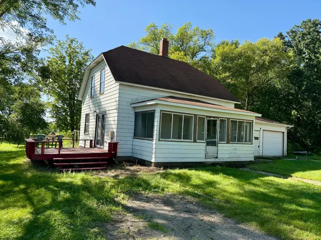 $249,000 | 43199 County Road 112, Sauk Centre, MN 56378