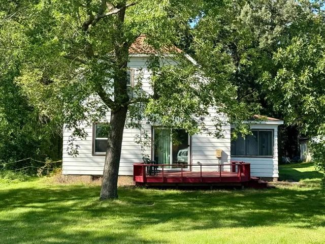 $249,000 | 43199 County Road 112, Sauk Centre, MN 56378