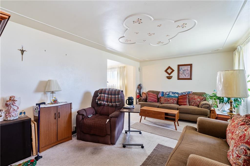 104 Palace Avenue McKees Rocks, PA 15136 - Photo 4 of 25 Gallery Image 4