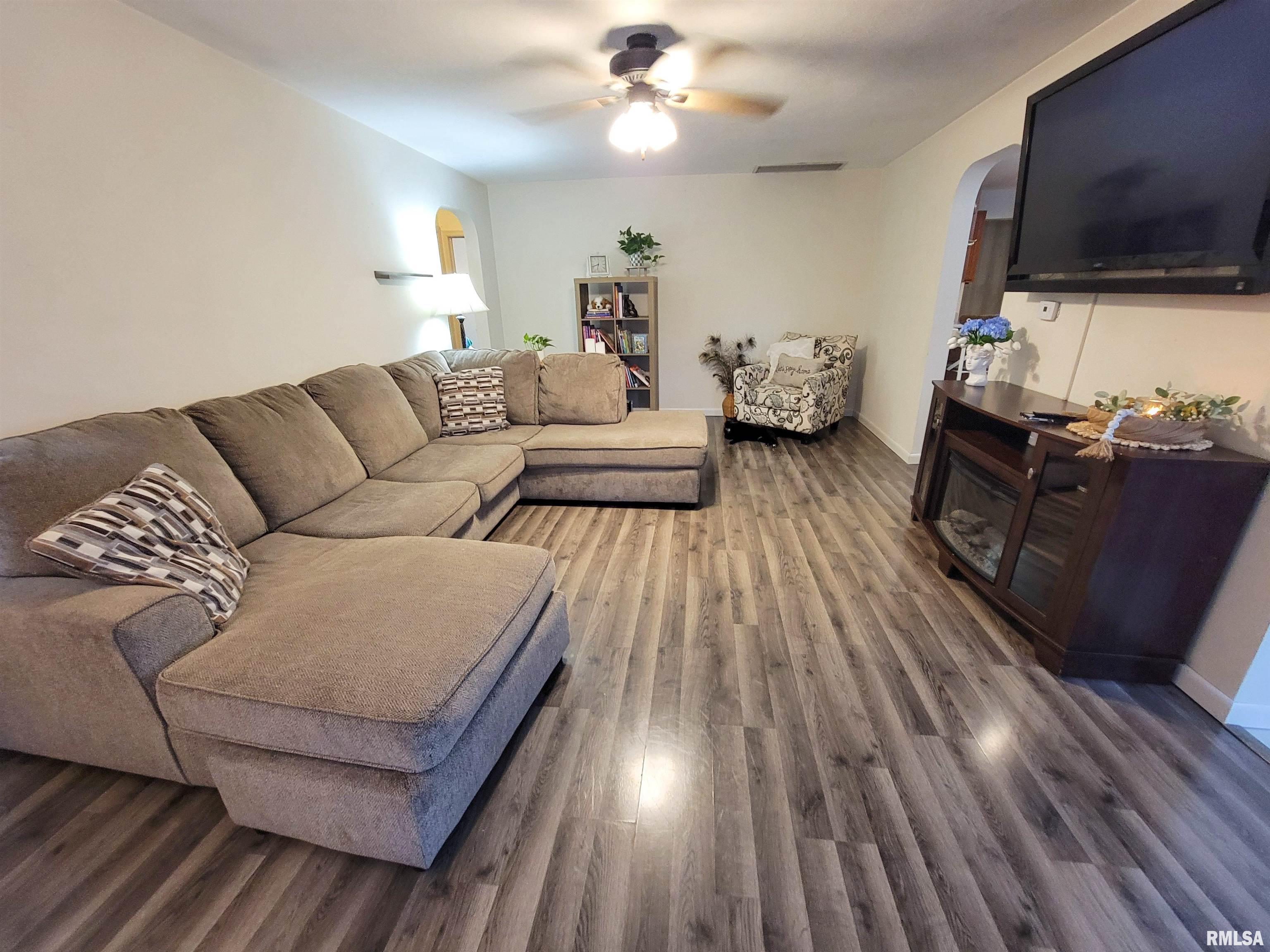 214 West 12th Street Flora, IL 62839 - Photo 18 of 62