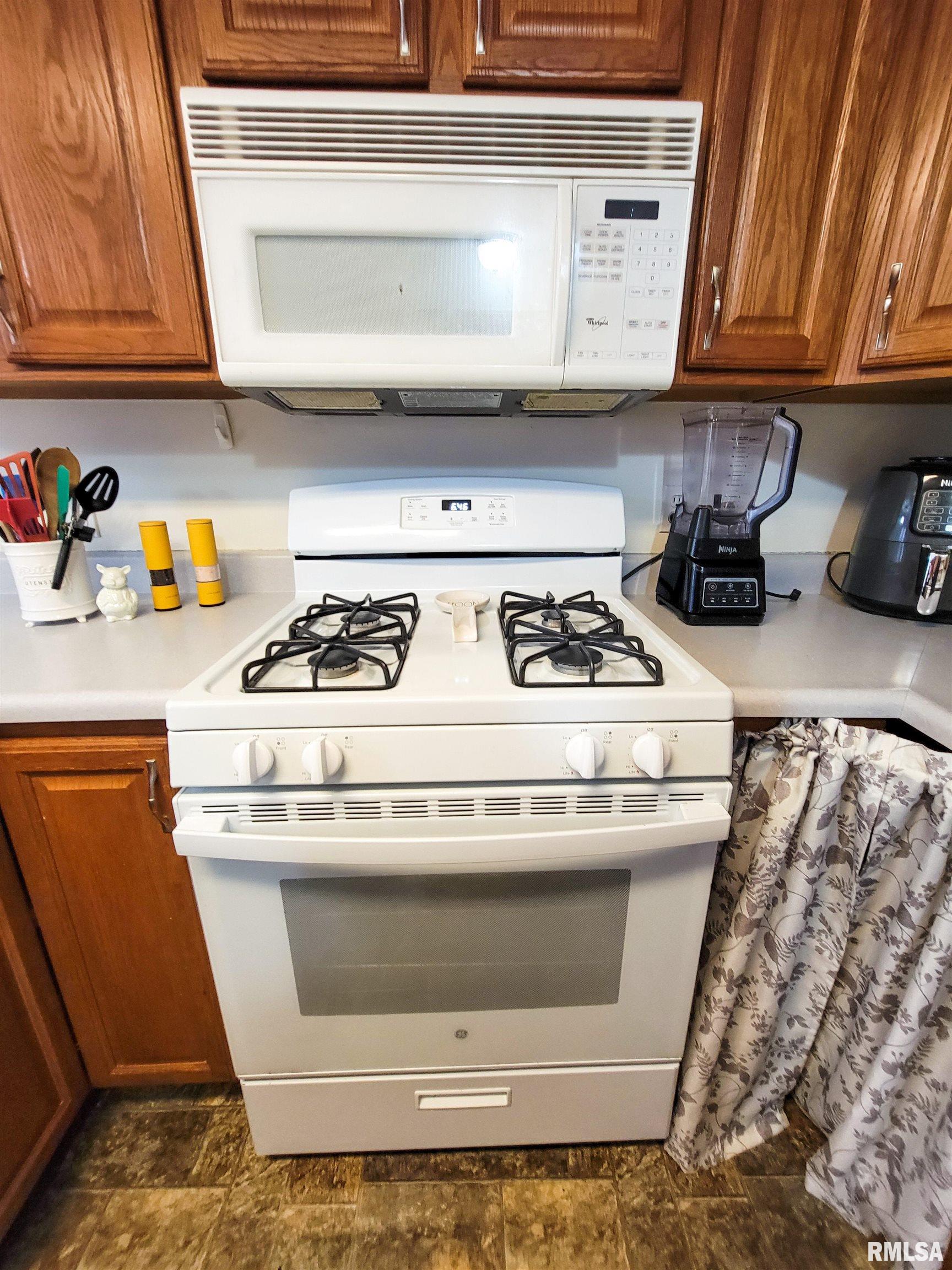 214 West 12th Street Flora, IL 62839 - Photo 29 of 62