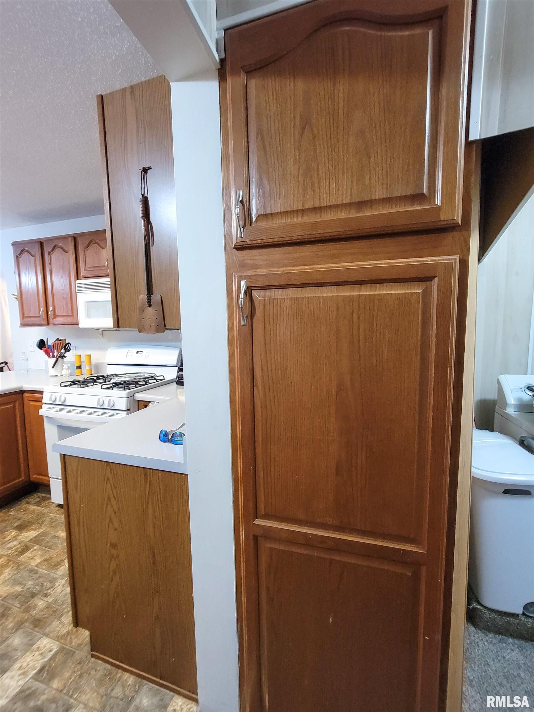 214 West 12th Street Flora, IL 62839 - Photo 32 of 62