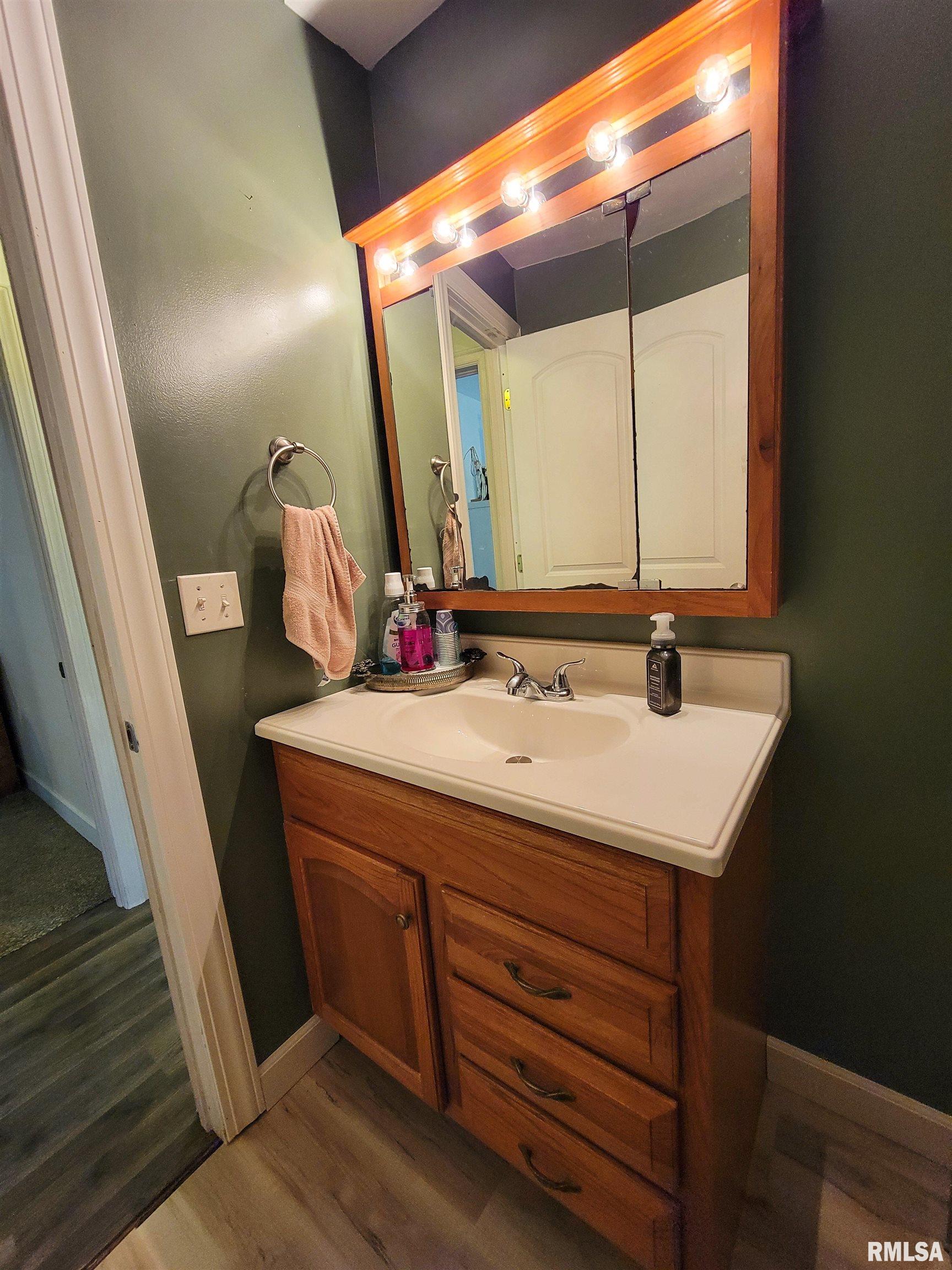 214 West 12th Street Flora, IL 62839 - Photo 45 of 62