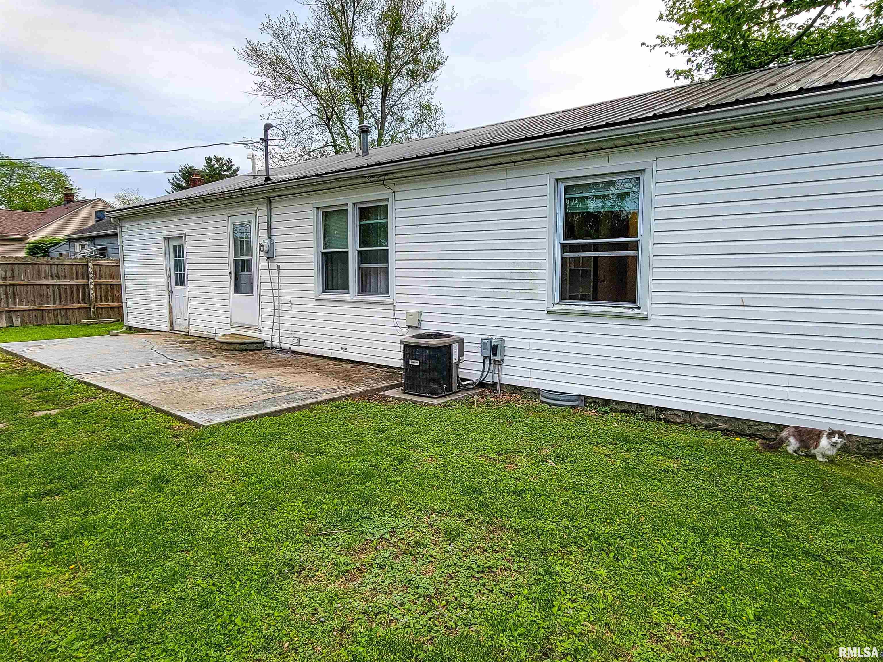 214 West 12th Street Flora, IL 62839 - Photo 58 of 62