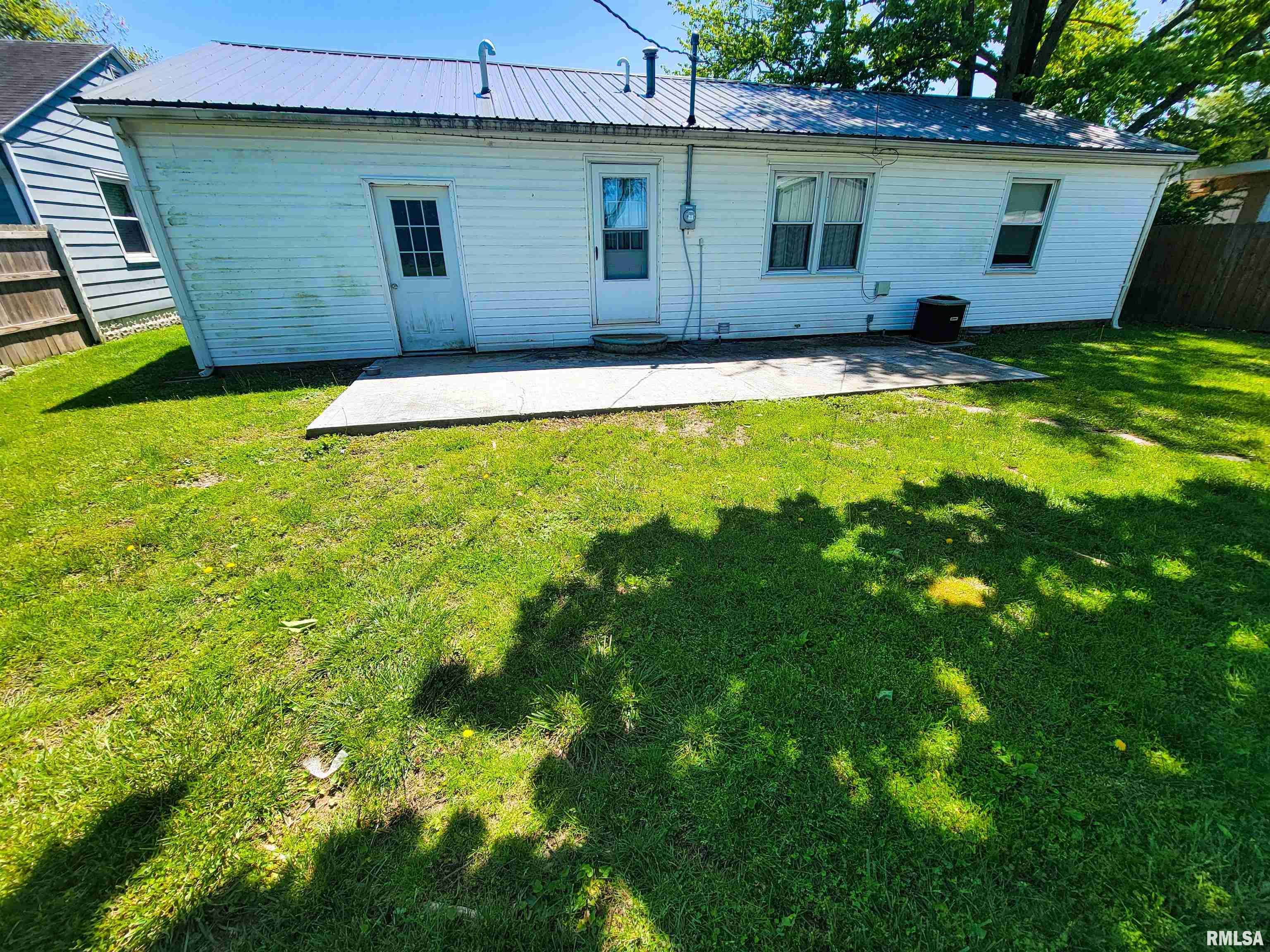 214 West 12th Street Flora, IL 62839 - Photo 9 of 62