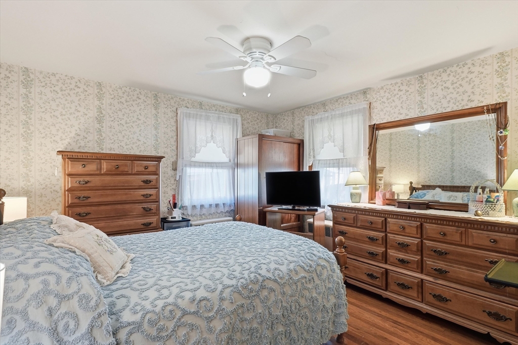 12 Cannon Rock Road Lynn, MA 01904 - Photo 12 of 42