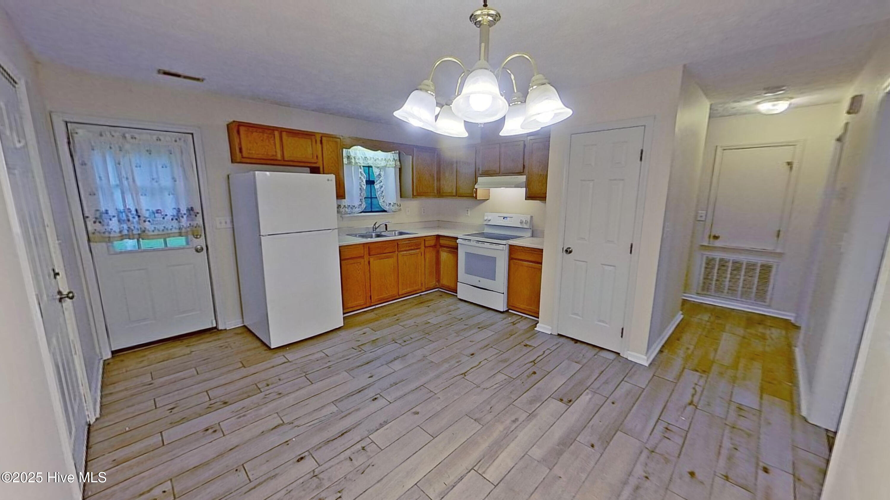 237 Bountiful Lane Castle Hayne, NC 28429 - Photo 6 of 19 05- 237 Bountiful Ln