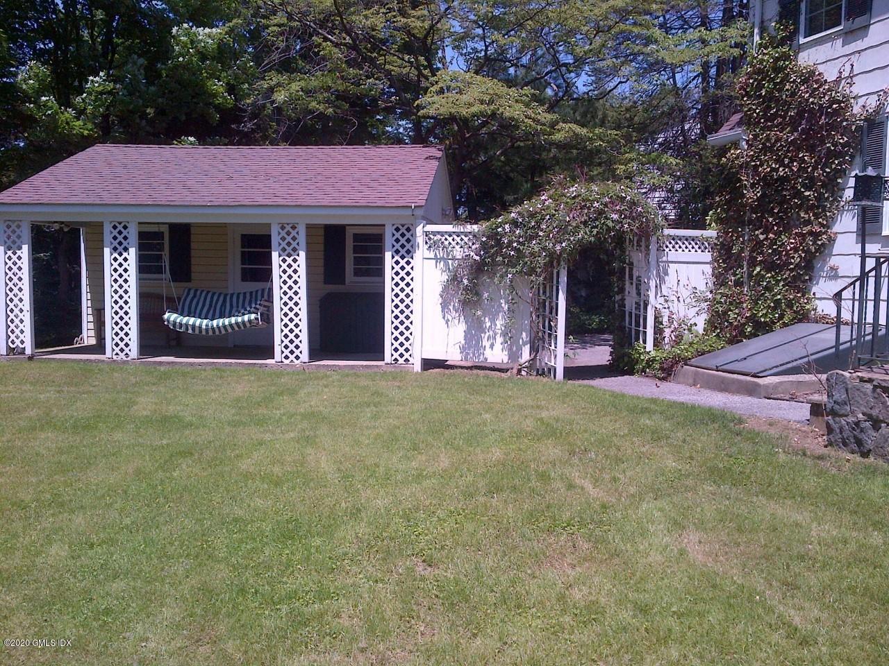 45 Thorn Hill Road Riverside, CT 06878 - Photo 17 of 19 45 Thornhill pics 2
