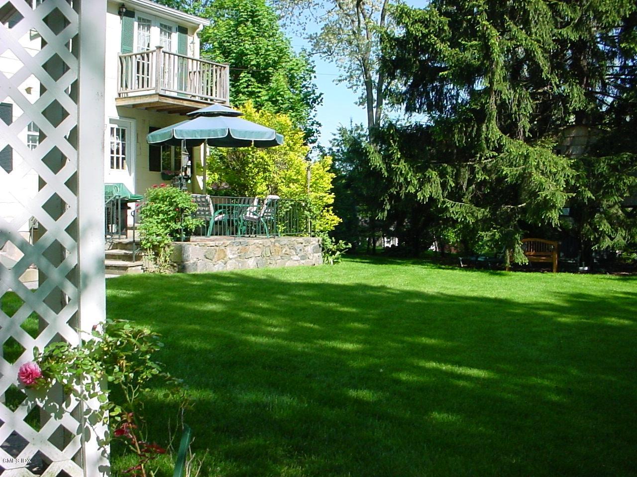 45 Thorn Hill Road Riverside, CT 06878 - Photo 3 of 19 Back Yard with Stone Patio