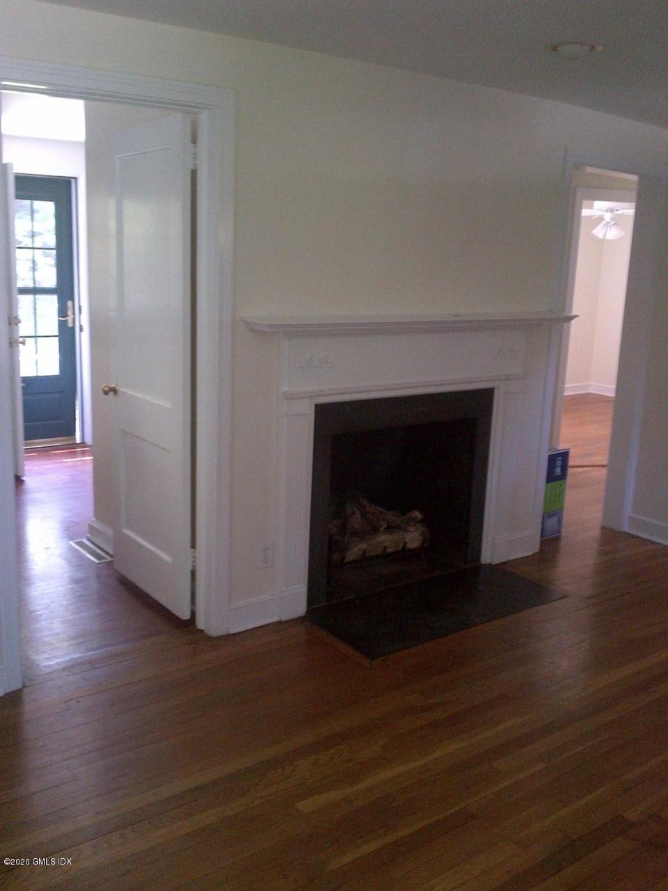 45 Thorn Hill Road Riverside, CT 06878 - Photo 6 of 19 45 Thornhill pics