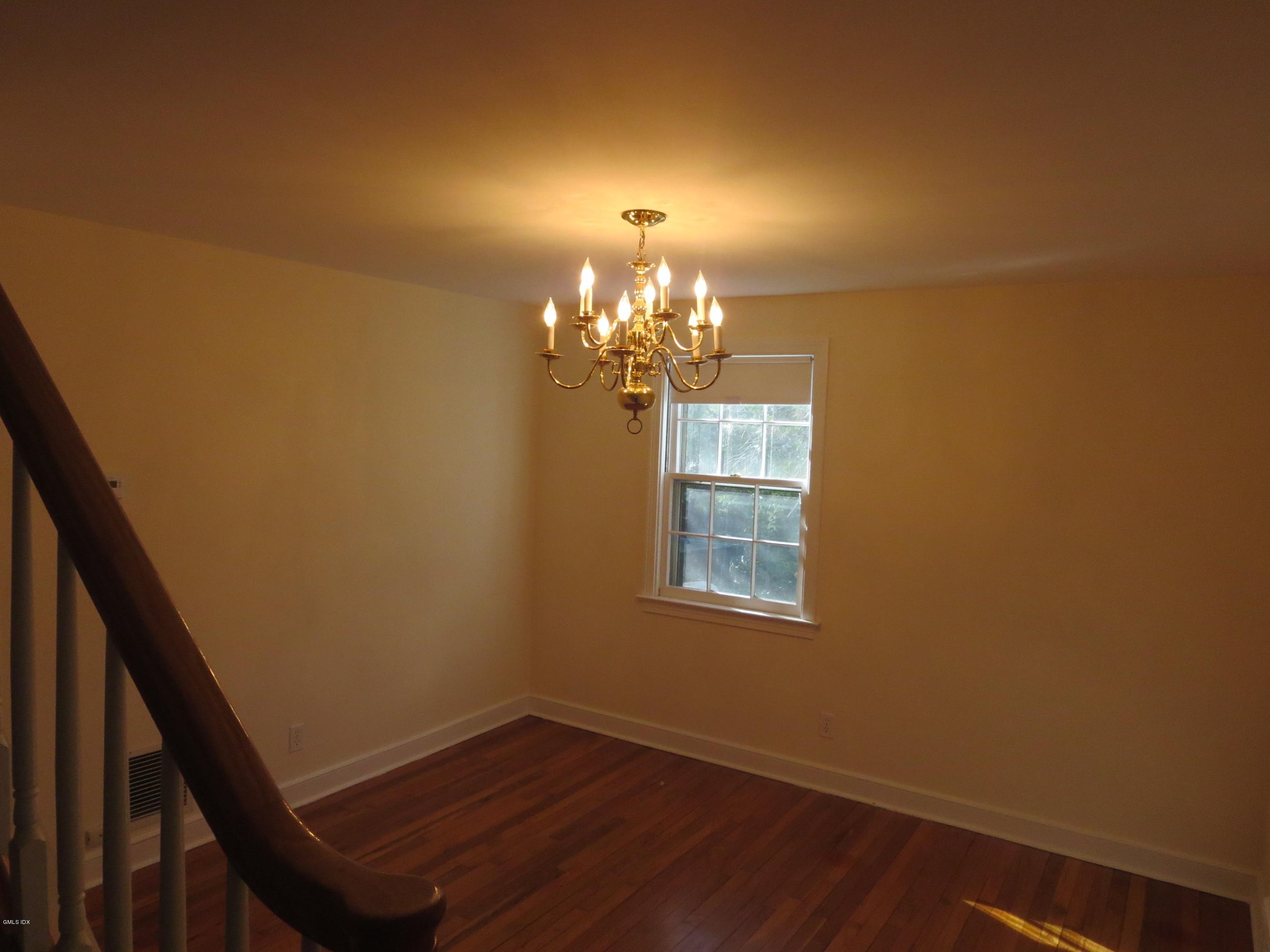 45 Thorn Hill Road Riverside, CT 06878 - Photo 8 of 19 034