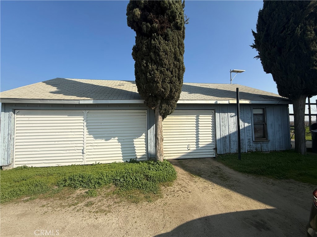 6540 Enos Lane Bakersfield, CA 93314 - Photo 12 of 54