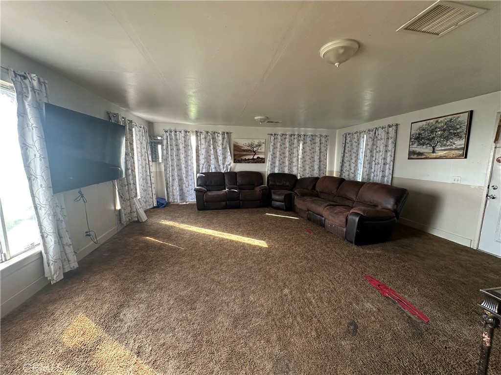 6540 Enos Lane Bakersfield, CA 93314 - Photo 35 of 54 living room