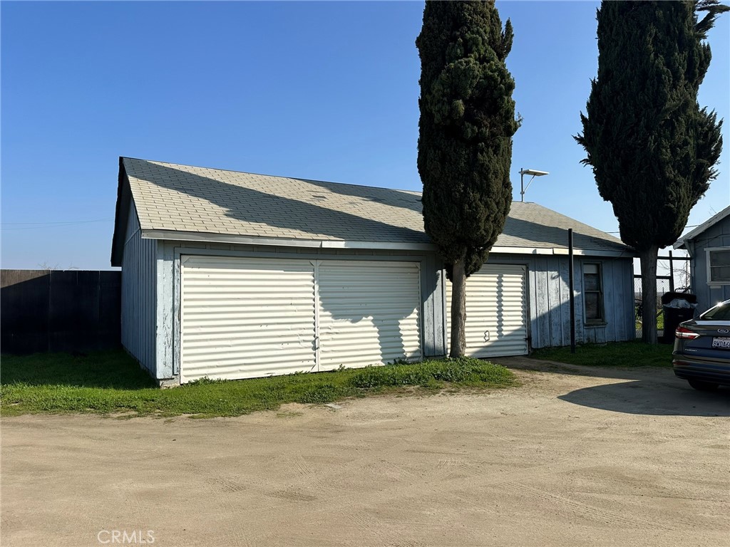 6540 Enos Lane Bakersfield, CA 93314 - Photo 4 of 54