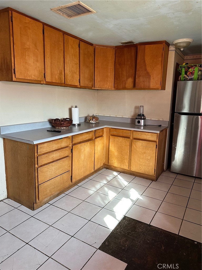 6540 Enos Lane Bakersfield, CA 93314 - Photo 42 of 54