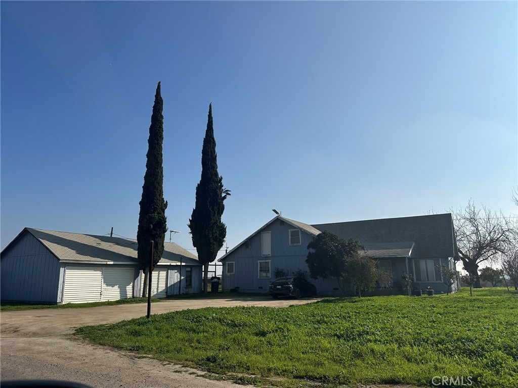 6540 Enos Lane Bakersfield, CA 93314 - Photo 5 of 54