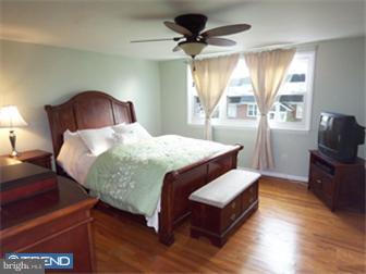 10856 Perrin Road Philadelphia, PA 19154 - Photo 7 of 12