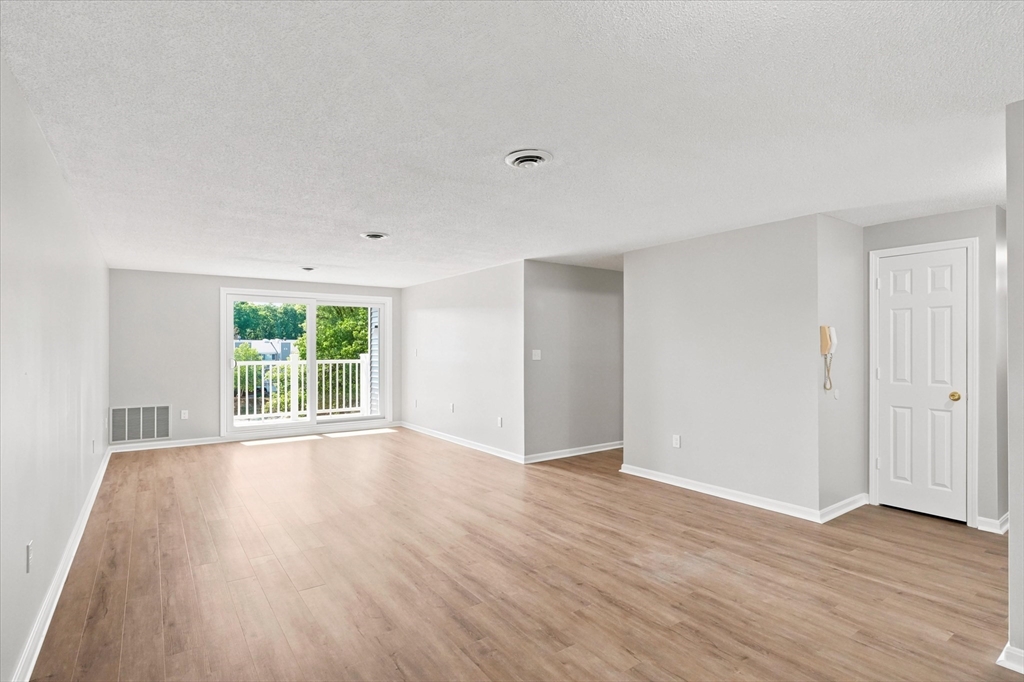 255 North Road, Unit 158 Chelmsford, MA 01824 - Photo 15 of 39