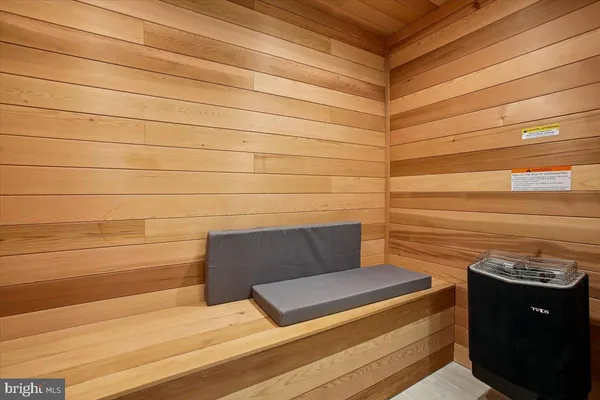 $2,300,000 | 4055 Thornton Street, Annandale, VA 22003