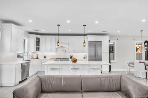 $2,398,000 | 147-07 8th Avenue | Whitestone