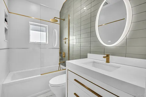 $2,398,000 | 147-07 8th Avenue | Whitestone