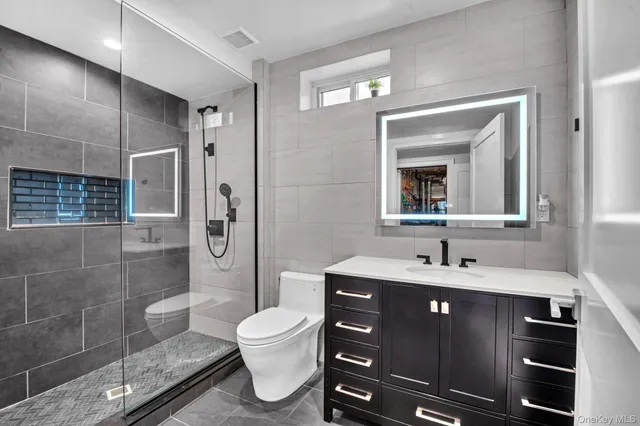 $2,398,000 | 147-07 8th Avenue | Whitestone