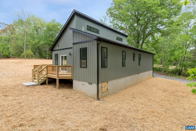 modern cottage in Virginia