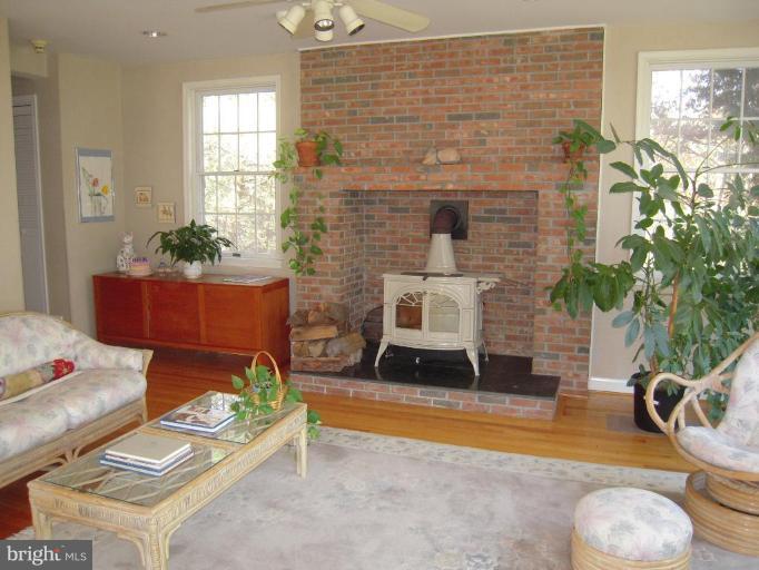 6808 New Cut Road Kingsville, MD 21087 - Photo 15 of 30 Family Room #2