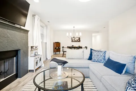 $599,000 | 1712 North Albany Avenue, Unit 1, Chicago, IL 60647
