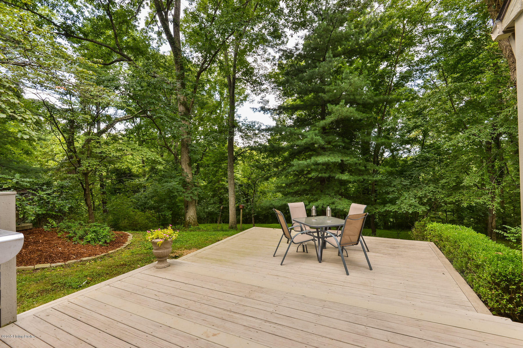 3501 Woodside Road Glenview, KY 40025 - Photo 12 of 33 48