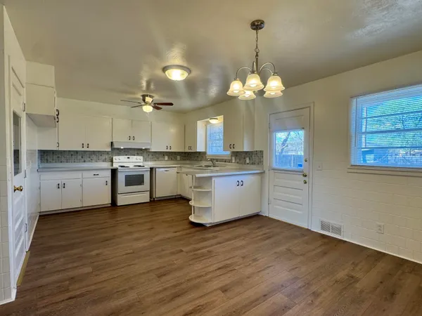 $124,900 | 2716 40th Street, Lubbock, TX 79413