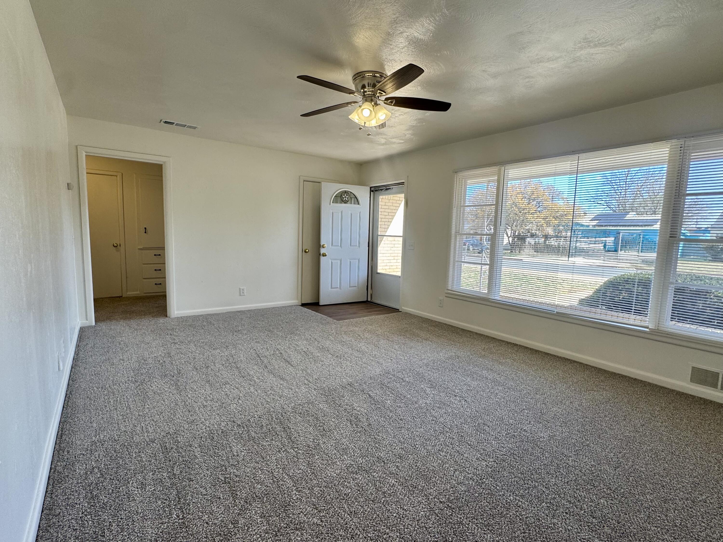 2716 40th Street Lubbock, TX 79413 - Photo 7 of 28 IMG_3830